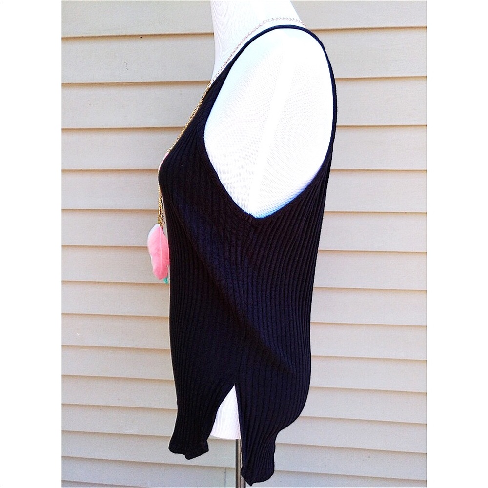 🆕Black Ribbed Cami TankTop+Feather Necklace - Picture 4 of 7